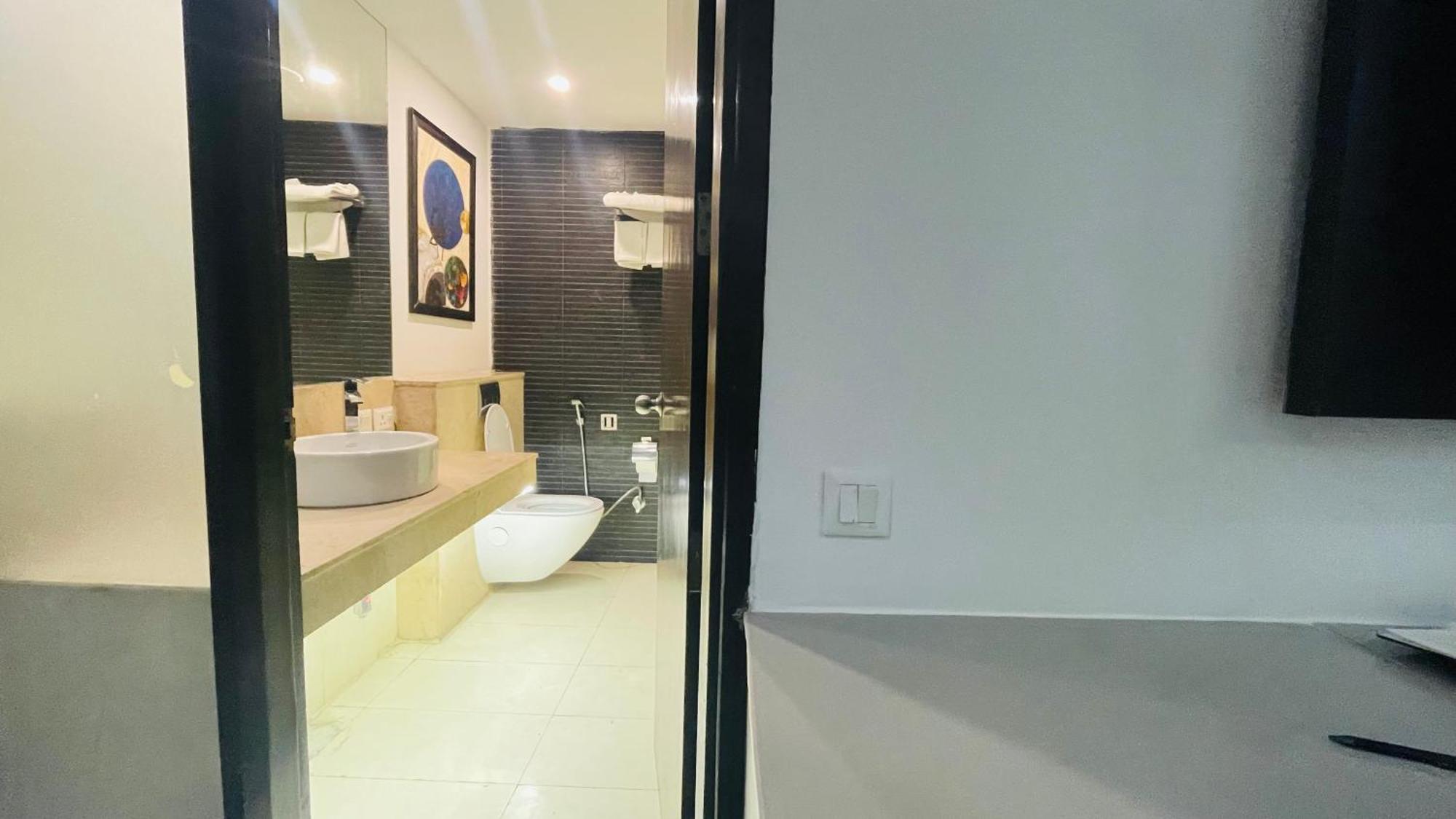 Saltstayz Select - Malcha & Chankyapuri New Delhi Ngoại thất bức ảnh